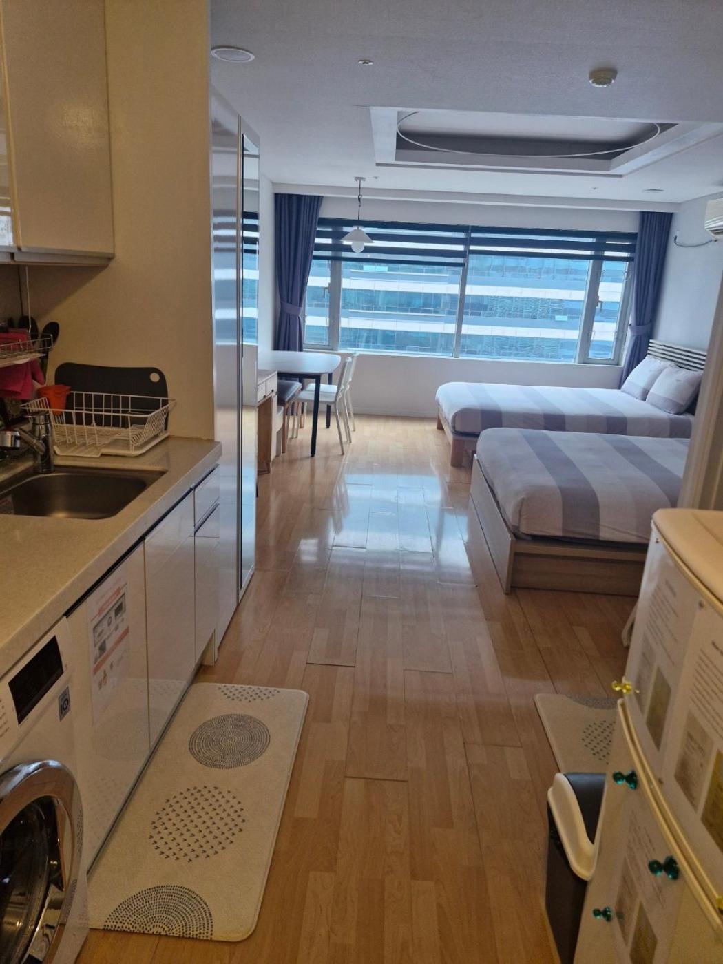 Hongdae Residence 3 - 1Min From Hongik Uni Station Exit #1 Seoul Bagian luar foto